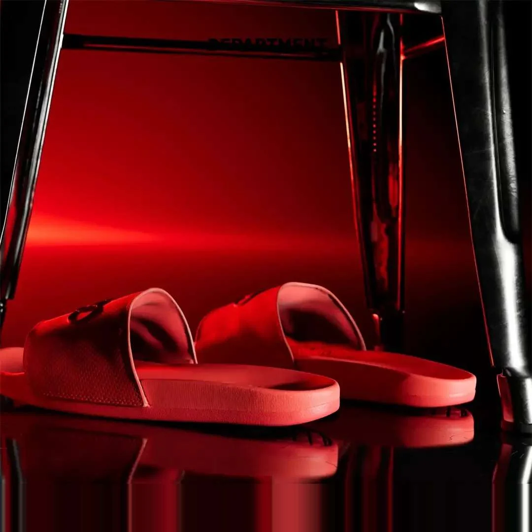 ADIDAS ADILETTE COMFORT X AUDI - REVOLUT F1 TEAM - Image 4