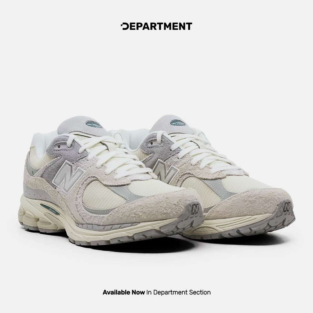NEW BALANCE 2002R - Image 2