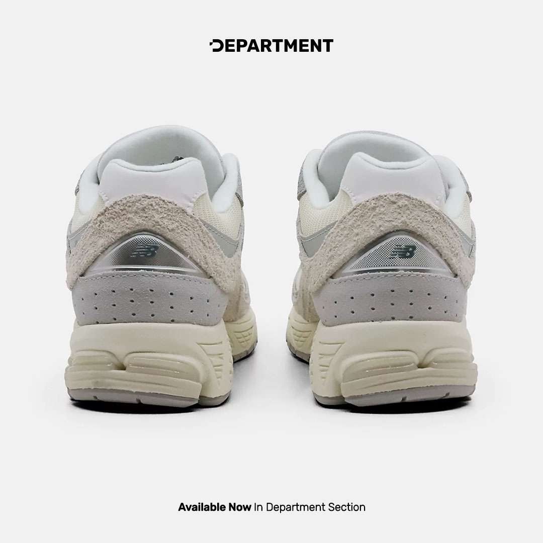 NEW BALANCE 2002R - Image 3