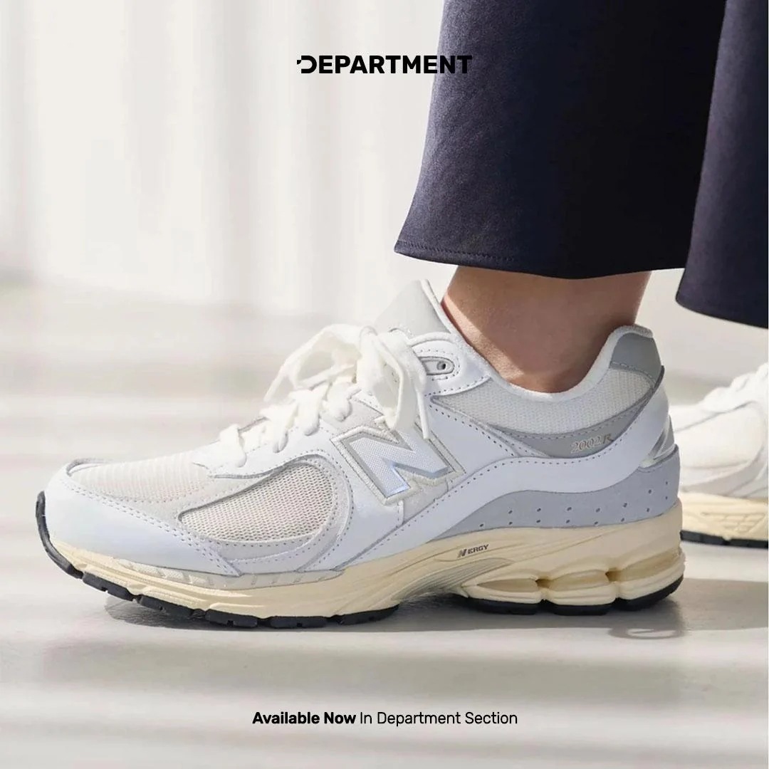 NEW BALANCE 2002R - Image 2