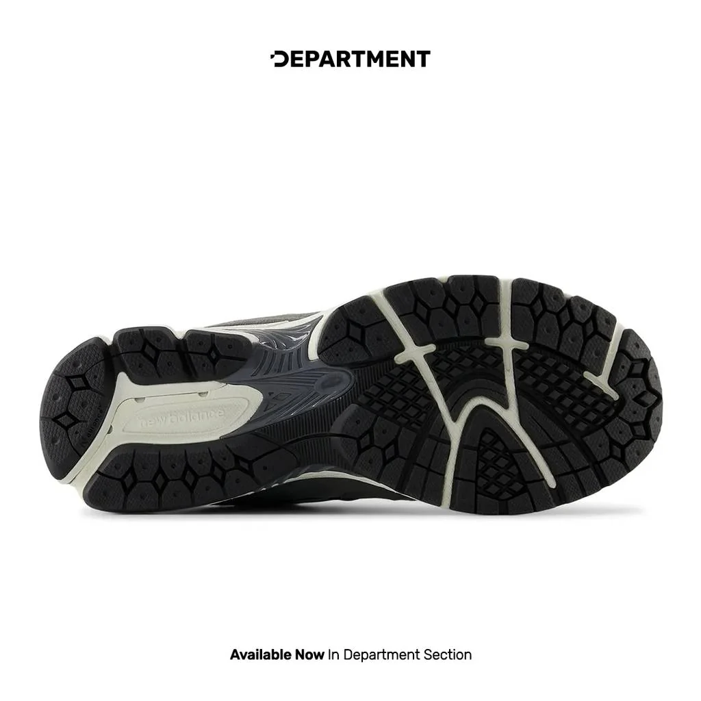 NEW BALANCE 2002R - Image 6