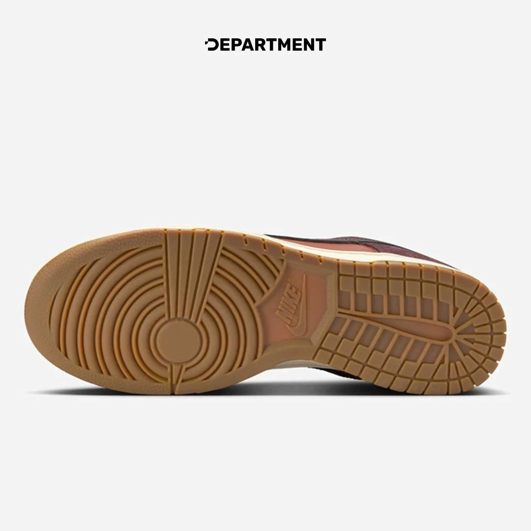 NIKE DUNK LOW RETRO SE - Image 5