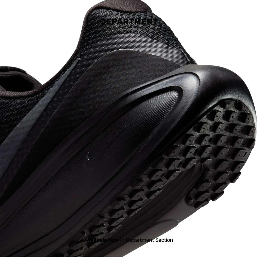 NIKE REVOLUTION 8 - Image 5