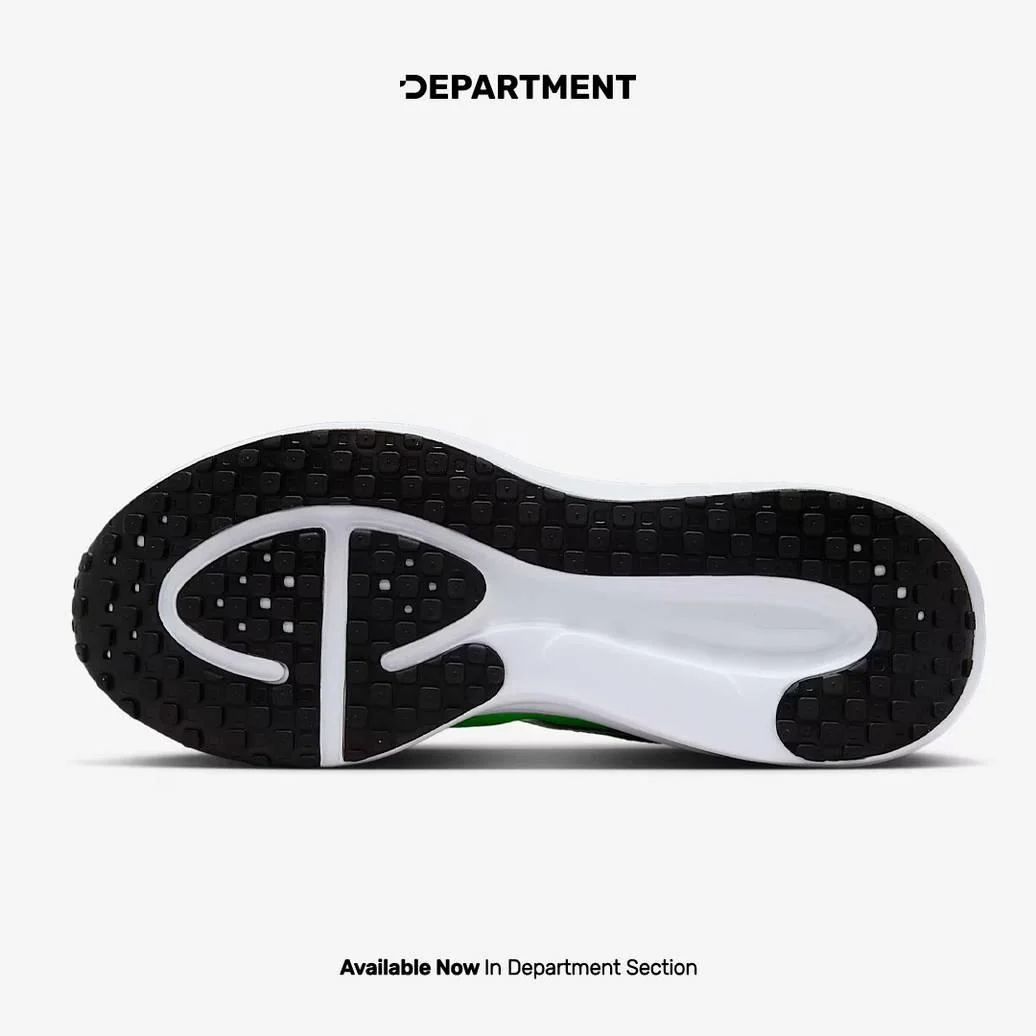 NIKE REVOLUTION 8 - Image 5