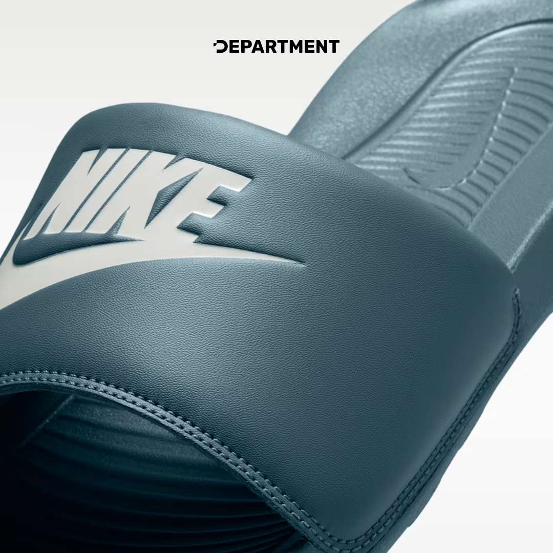 NIKE VICTORI ONE SLIDE - Image 4