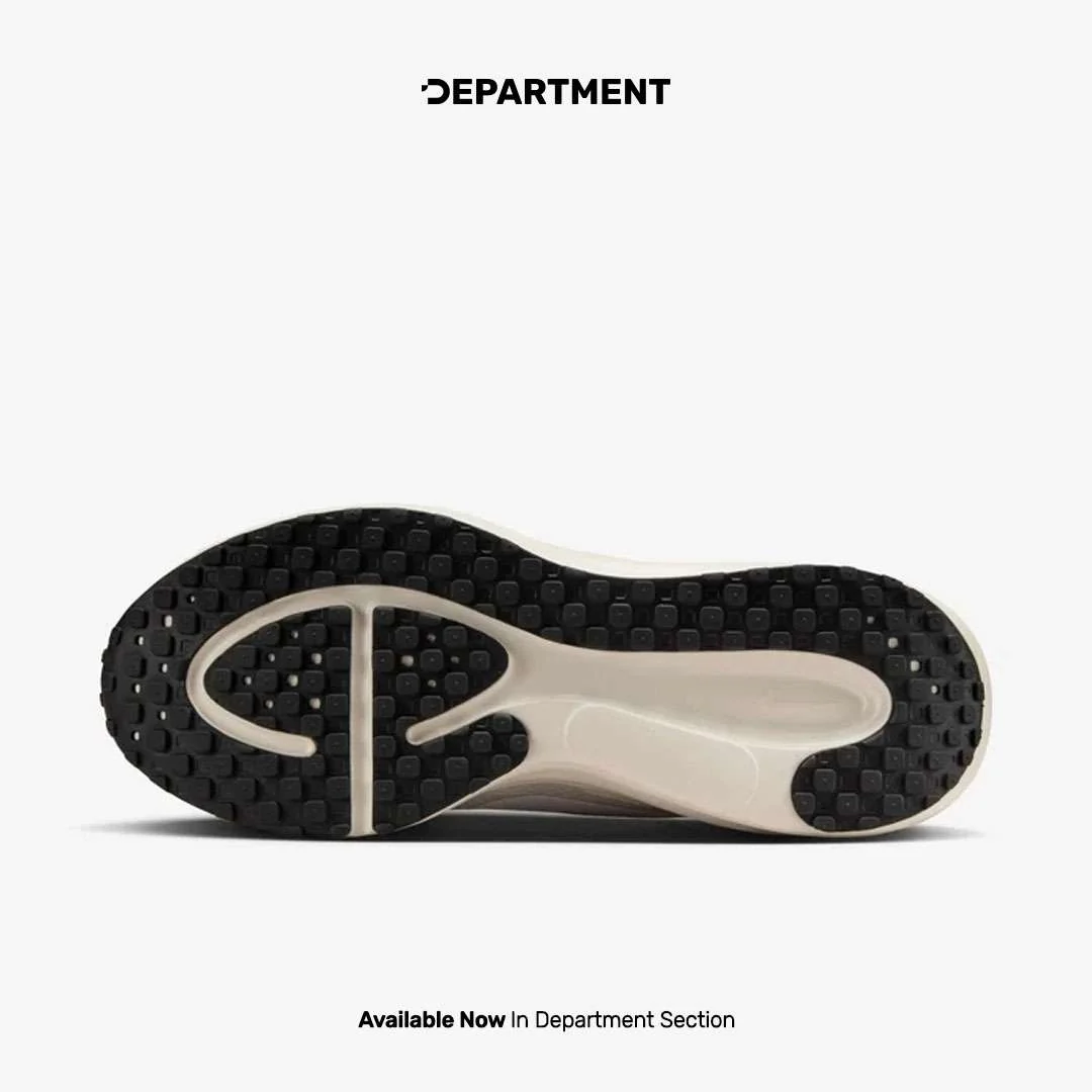NIKE W REVOLUTION 8 - Image 5