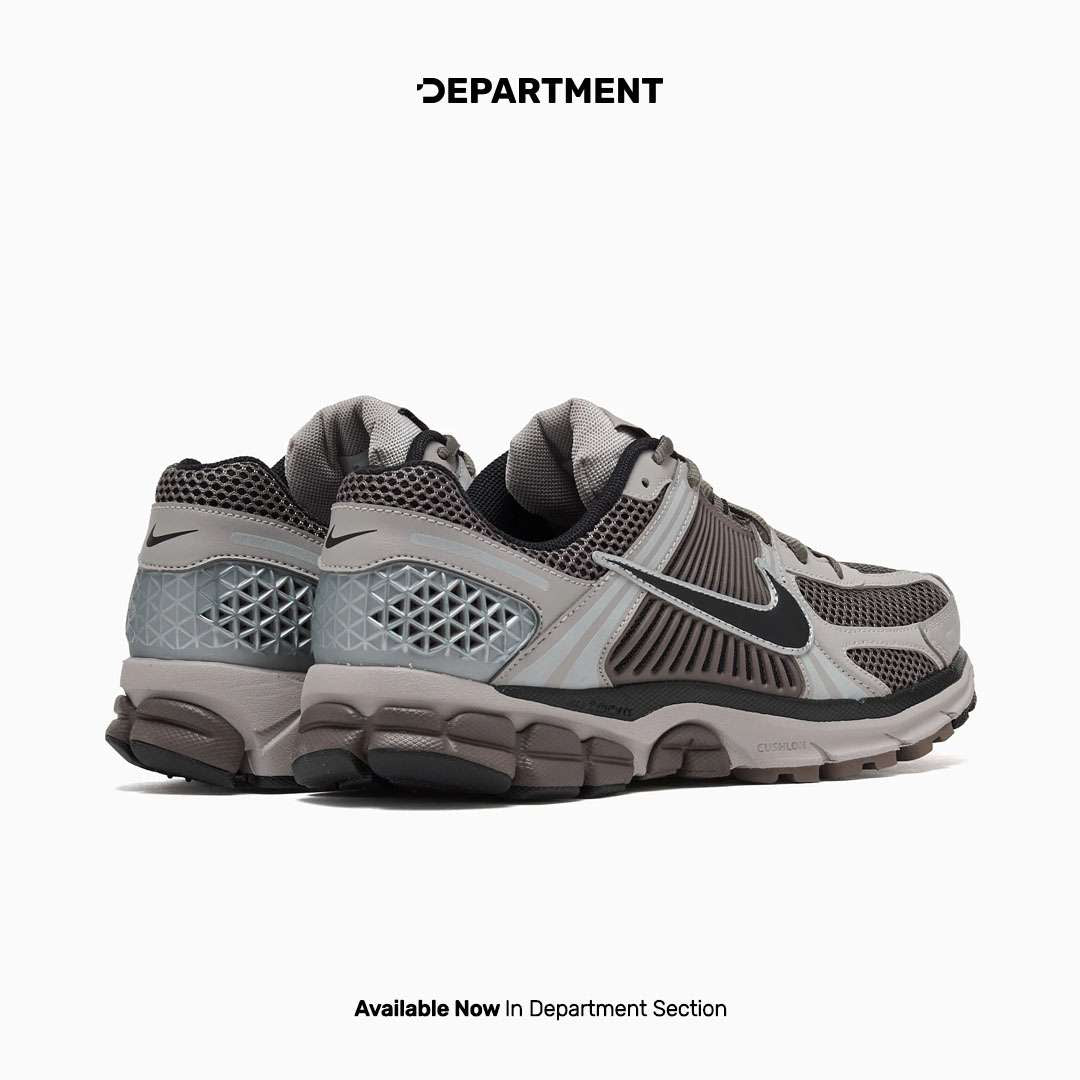 NIKE ZOOM VOMERO 5 - Image 3