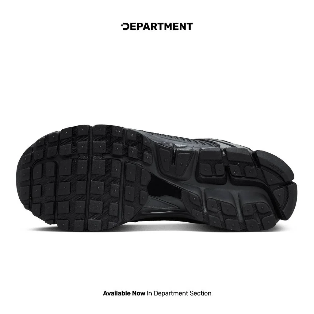 NIKE ZOOM VOMERO 5 - Image 5
